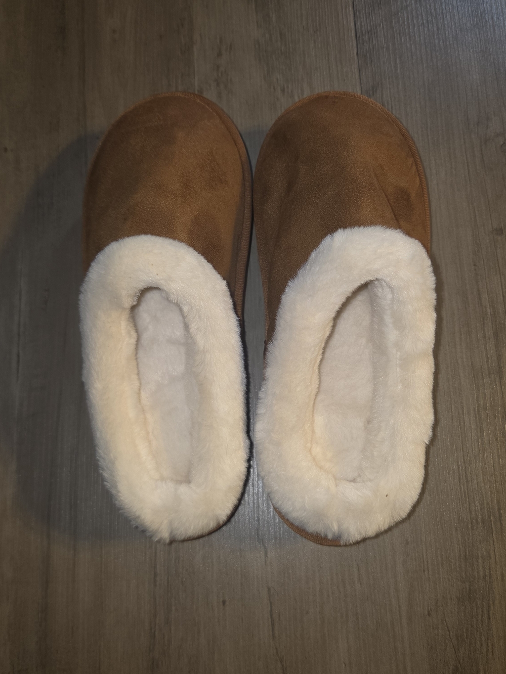 Cozy Women's Tan Faux-Suede Slippers with Cream Plush Lining